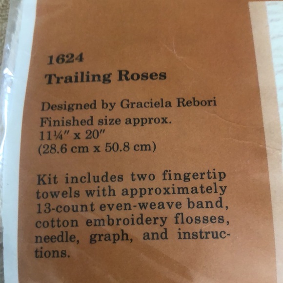 1983-2 FINGERTIP TOWELS TO EMBROIDER KIT-CREATIVE CIRCLE-ORIENTAL & INITIAL - Picture 4 of 7